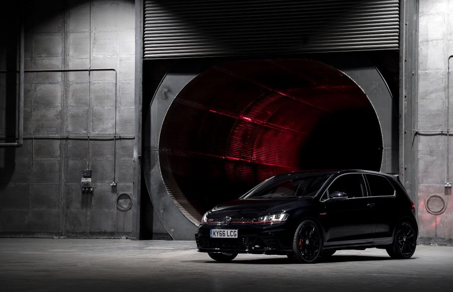 Volkswagen Golf GTI Clubsport Edition 40 3-Door (UK) '2016